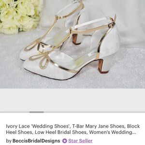 NWT Etsy handmade Ivory lace wedding bridal heels 8.5